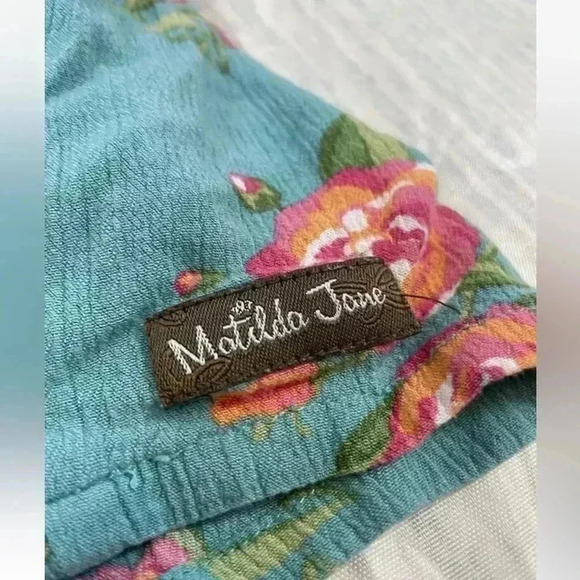 Matilda Jane Women’s Size S Shorts High Waisted Long Walk Turquoise Pink floral - Picture 1 of 16